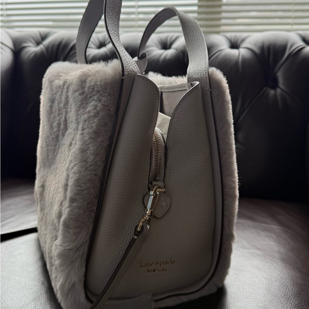 Kate Spade NWT Elegant Gray Faux Fur Women's Bag - Picture 4 of 10